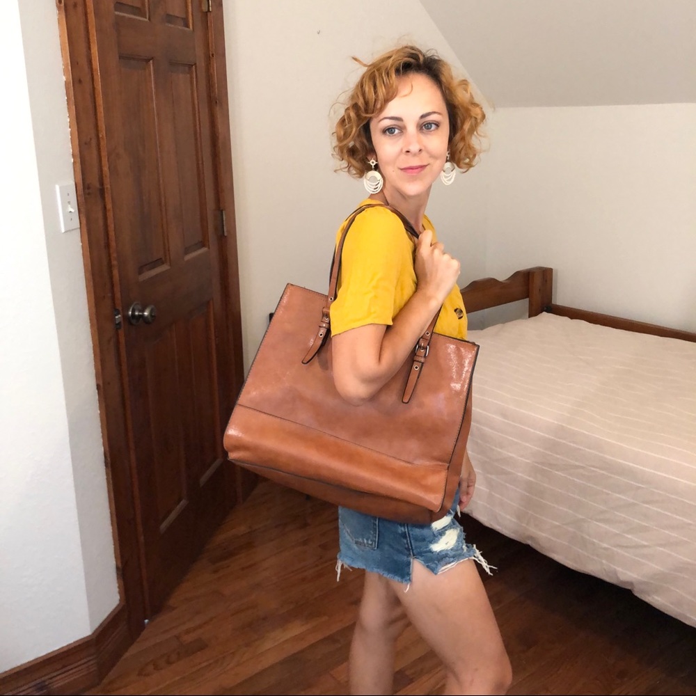 Large 100% leather purse